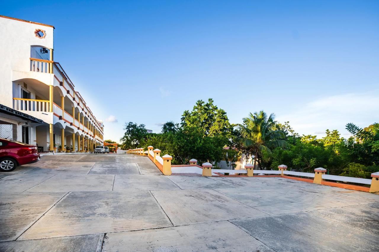 Capital O Oxtankah,Chetumal Bay Hotell Calderitas Eksteriør bilde