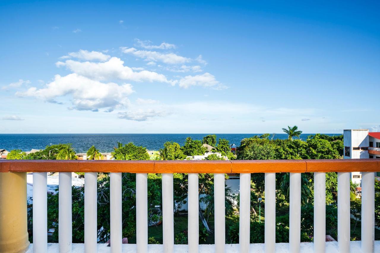 Capital O Oxtankah,Chetumal Bay Hotell Calderitas Eksteriør bilde