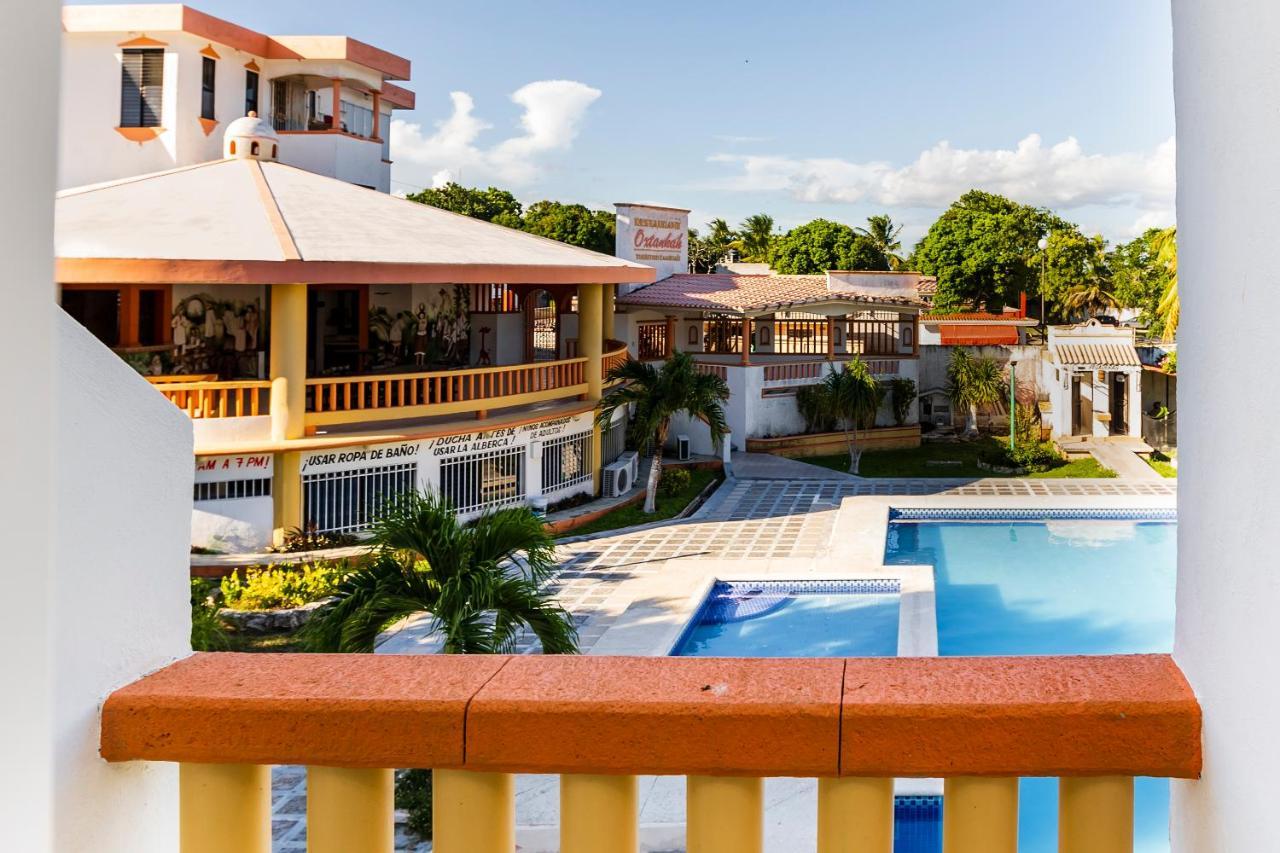 Capital O Oxtankah,Chetumal Bay Hotell Calderitas Eksteriør bilde